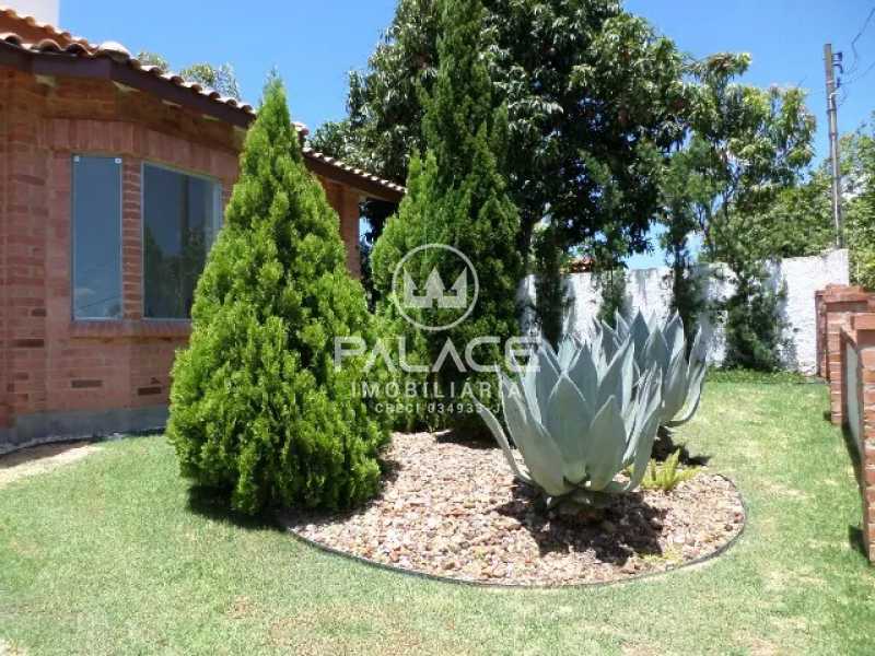 Imagens do imóveis Casa de campo a venda no condomínio Colinas do Piracicaba, SP.