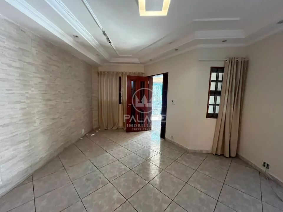 Casa para alugar, 3 quartos, sendo 1 suíte, 2 vagas, no Santa Rosa em Piracicaba / SP