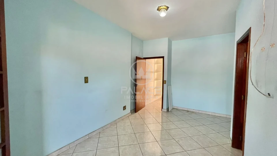 CASA / SOBRADO 2 QUARTOS, SENDO 1 SUITE , 126m² - JARDIM ALGODOAL