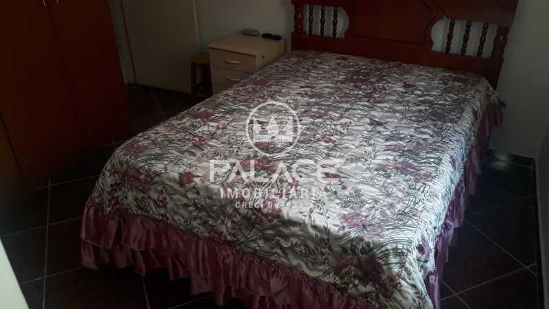 Imagens do imóveis Casa de rua -  / Residencial / Alto