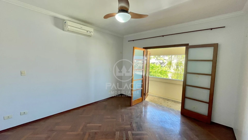 CASA / LOCACAO / 3 SUITES / CONDOMINIO / TERRAS IV