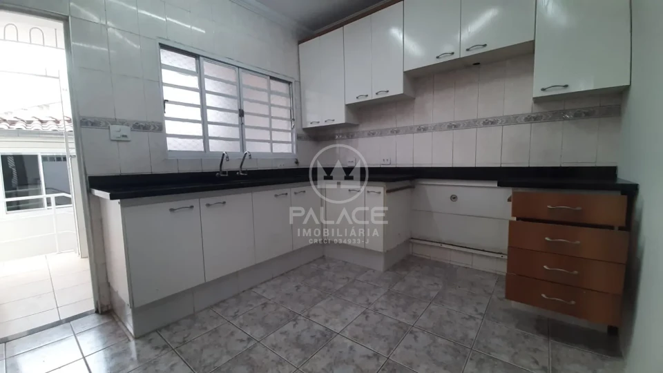 CASA PARA LOCAÇÃO /  3 QUARTOS / 5 VAGAS DE GARAGEM /COMERCIAL /  RESIDENCIAL
