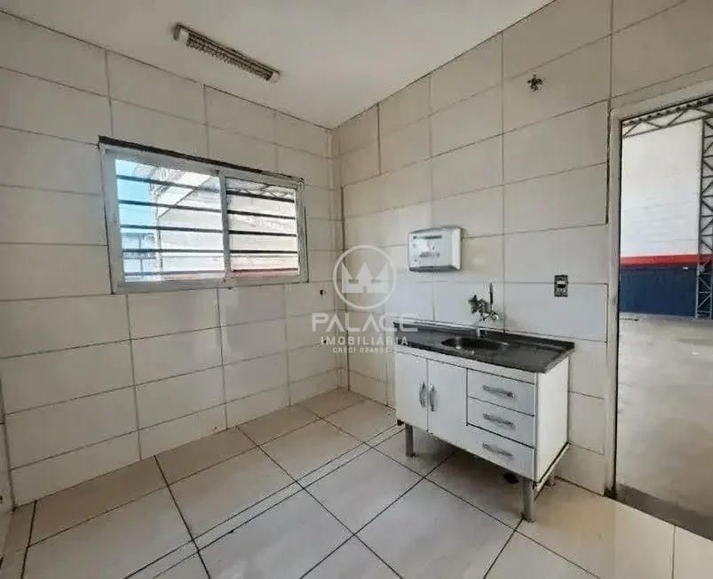 Barracão disponivel para locação