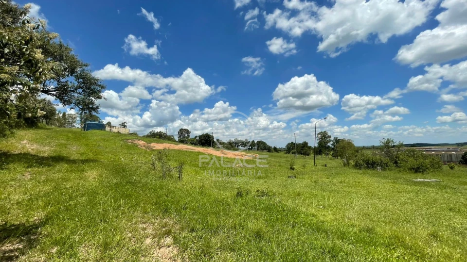 CASA / LOCACAO / RIO DAS PEDRAS/ ROD NELSON CAPRONI / 100M²