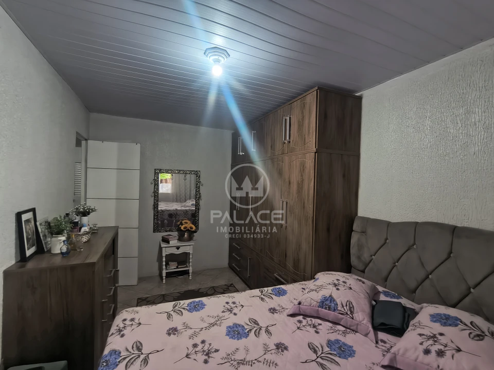 Imagens do imóveis Casa  de esquina excelente á venda na Balbo