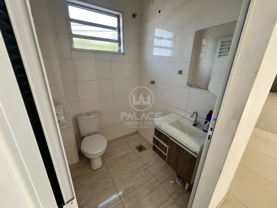Imóvel Comercial - Barracão - disponível para locação