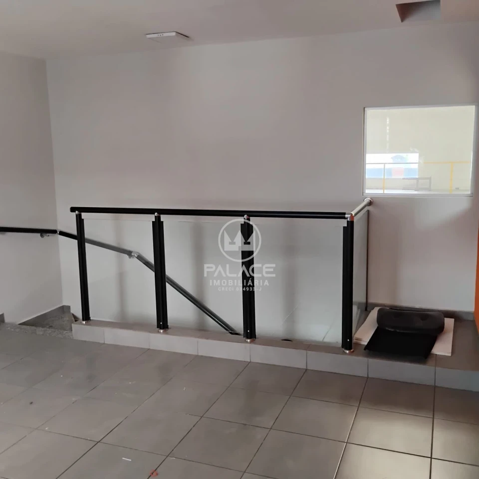 Barracão disponivel para locação no Bairro Vila Rezende