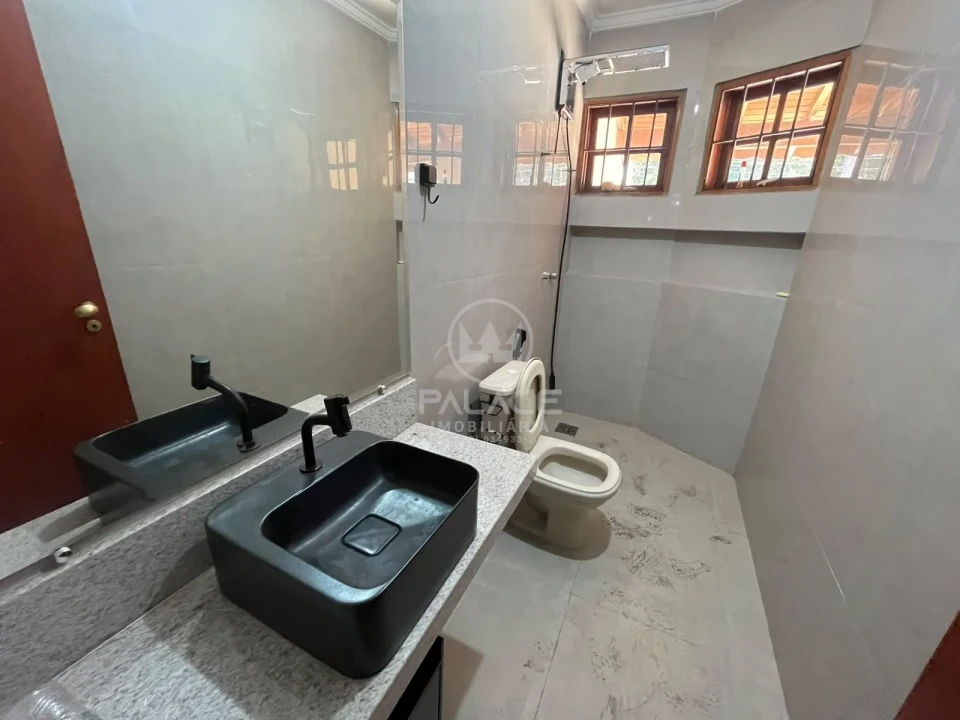 Casa para alugar, 3 quartos, sendo 1 suíte, 2 vagas, no Santa Rosa em Piracicaba / SP