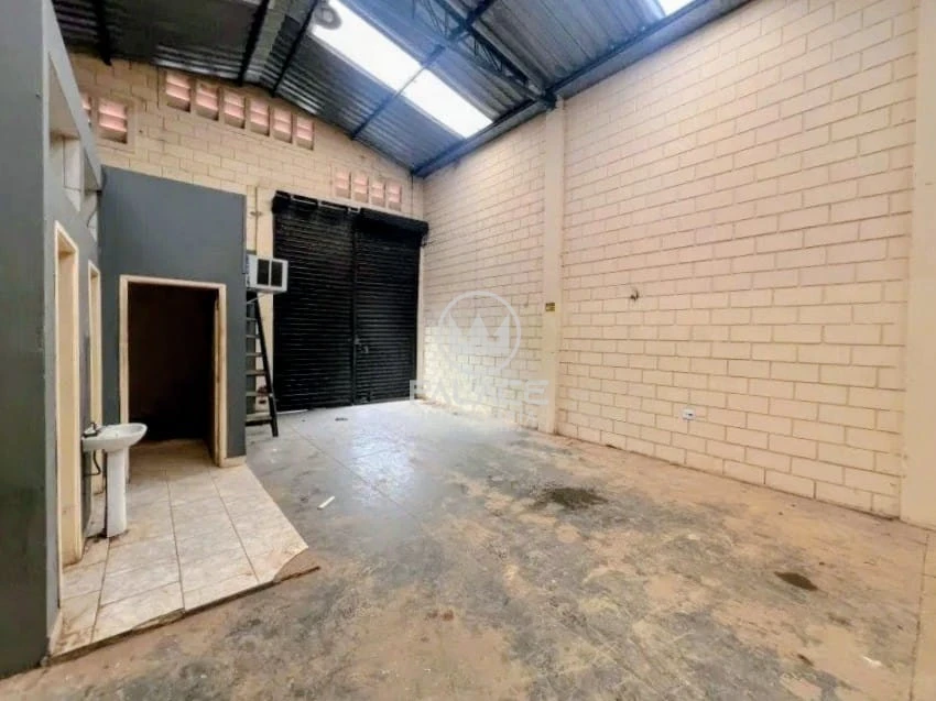 Barracão disponivel para locação