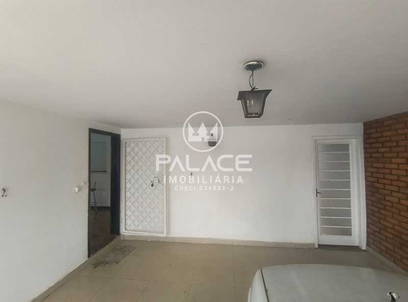 Casa de rua -  / Residencial / Vila Independência