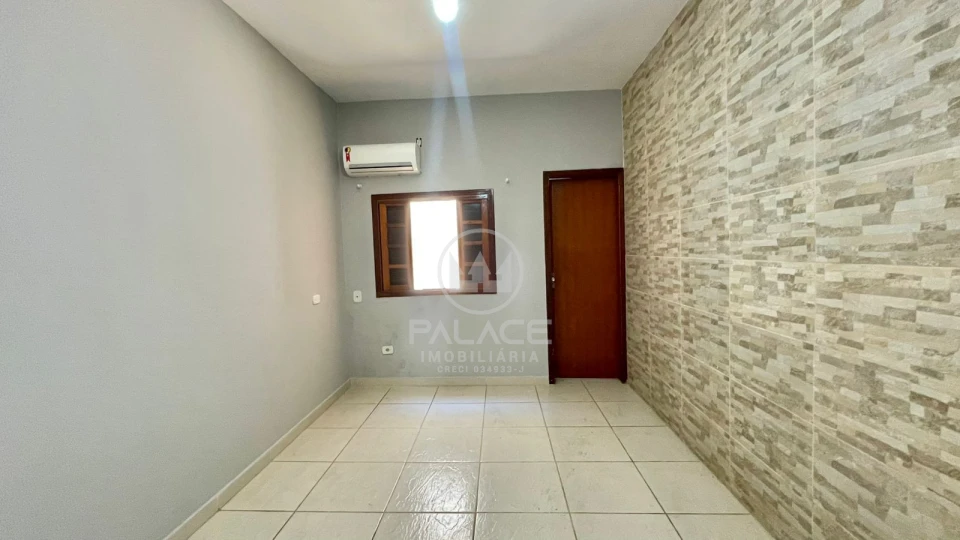 CASA PARA ALUGUEL 3 QUARTOS, 2 SUITES, 6 VAGAS , JARDIM JUPIÁ - PIRACICABA