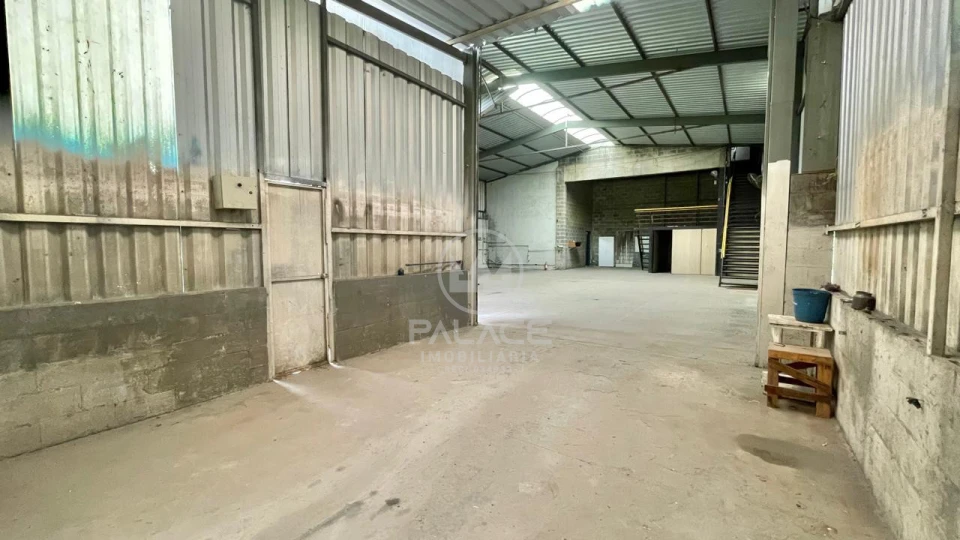 Imagens do imóveis Barracão para alugar, 500m² por RS 3.500,00-mês - Estância Lago Azul (Ártemis) - Piracicaba-SP