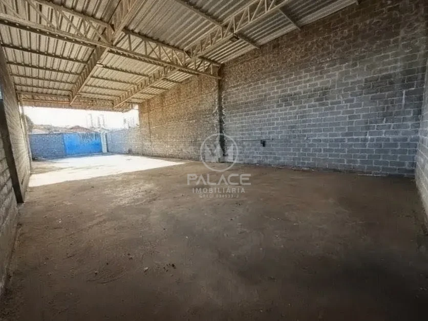 Barracão disponivel para locação