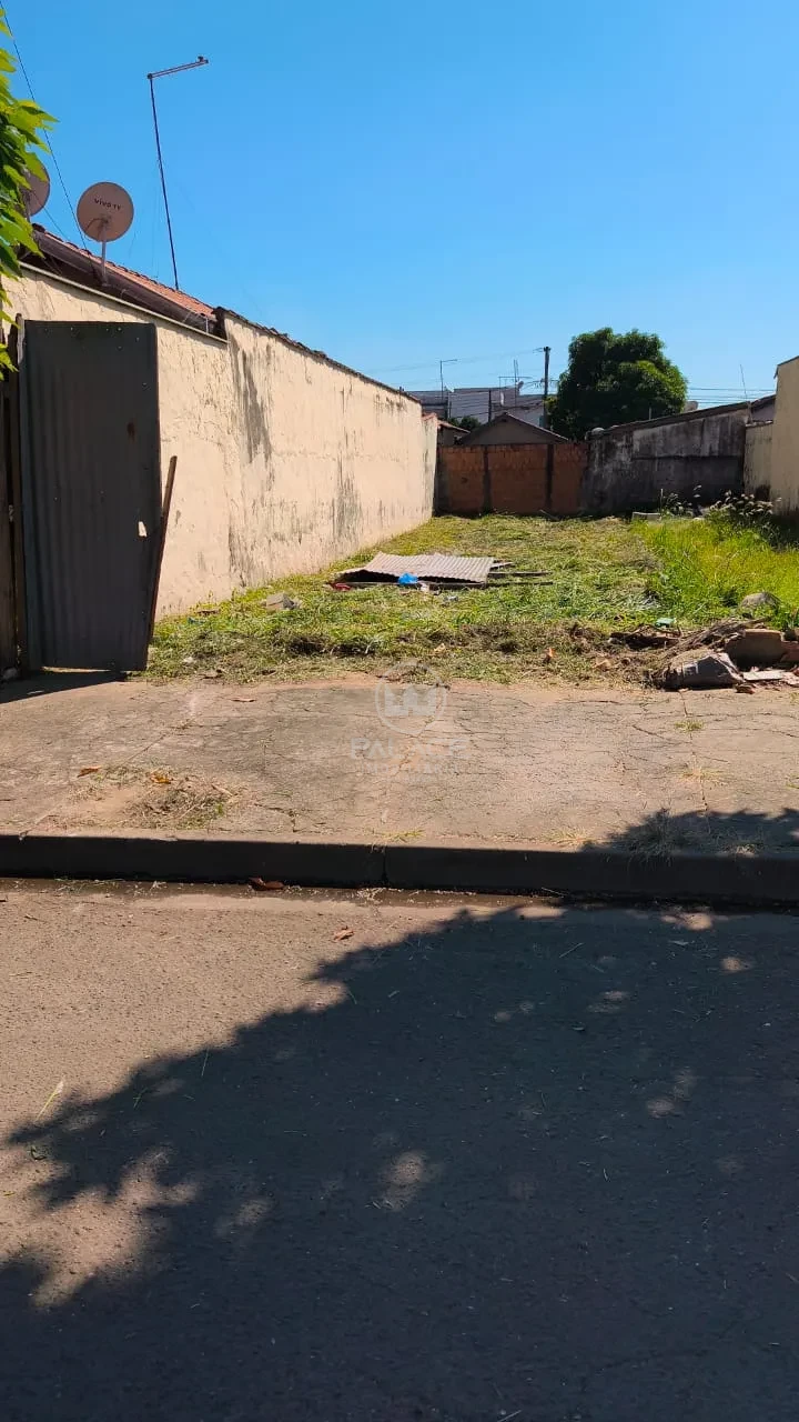 TERRENO A VENDA NO BAIRRO IAA COM 130 M²