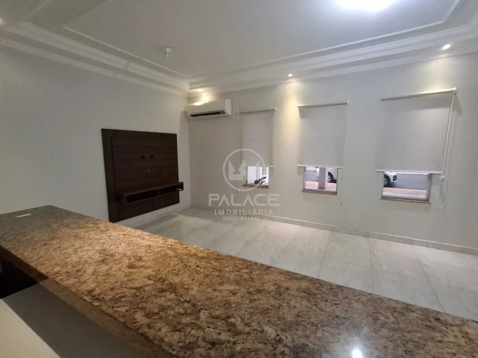 Casa térrea com 3 suítes no Recanto Piracicamirim, Piracicaba, SP.