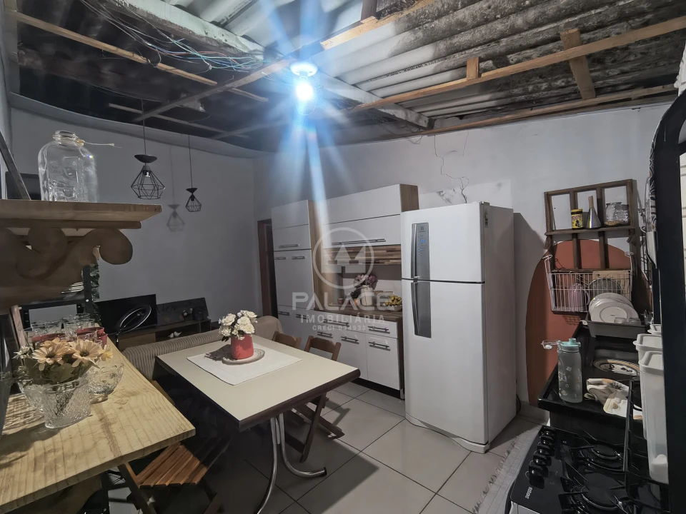 Casa  de esquina excelente á venda na Balbo