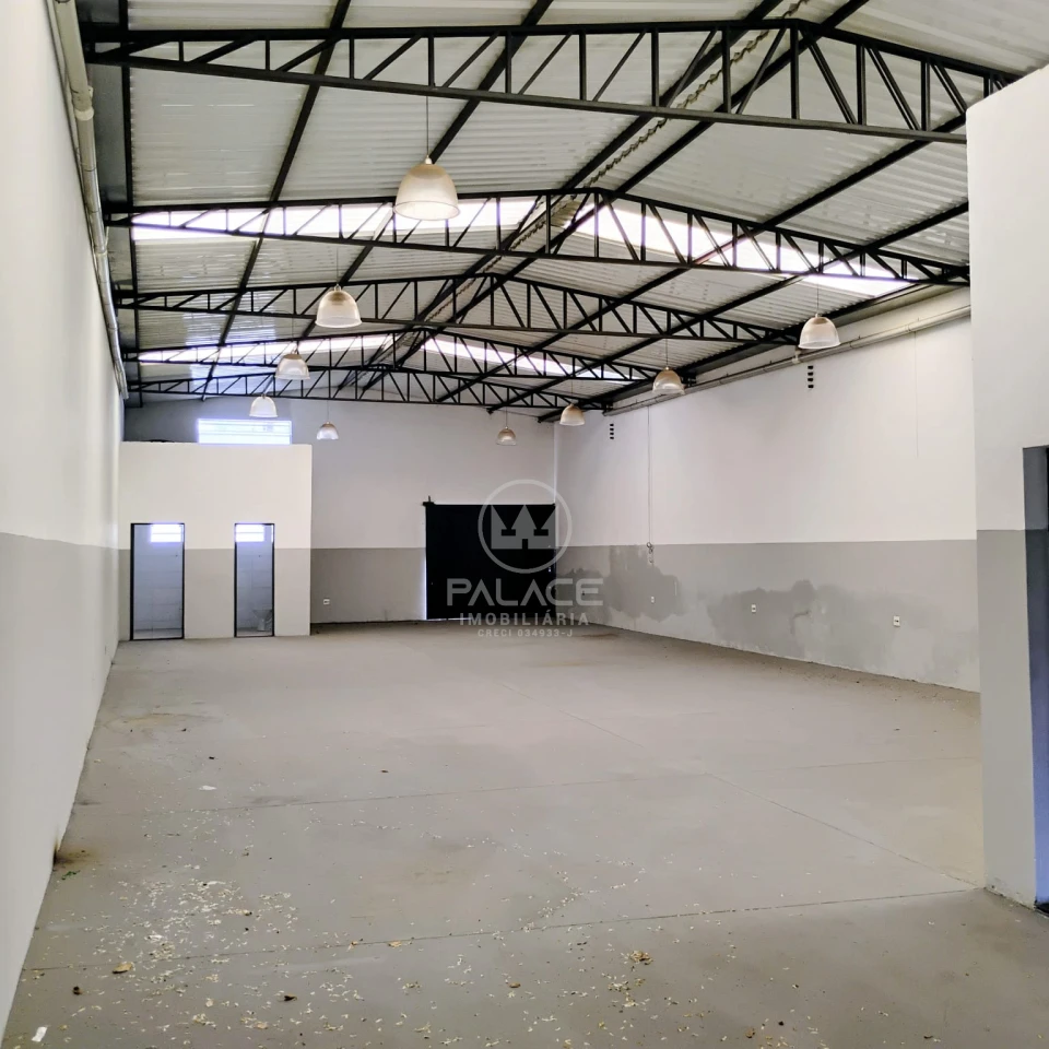 Barracão disponivel para locação