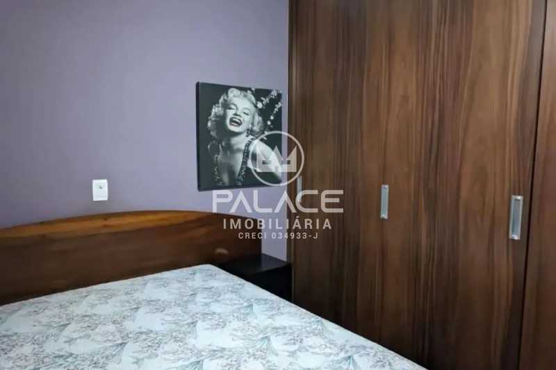 Casa de rua : Térrea / Residencial / Água Branca