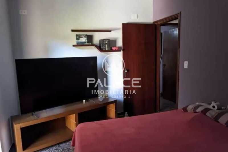 Casa de rua : Térrea / Residencial / Água Branca