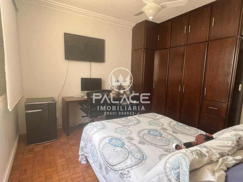 Imagens do imóveis Casa de rua -  / Residencial / Centro