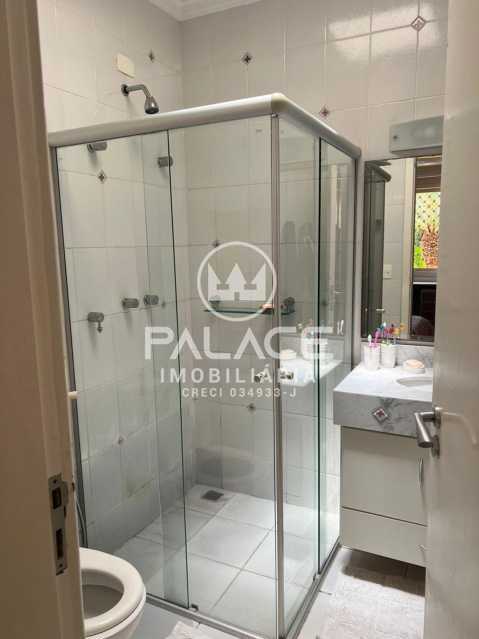 Imagens do imóveis Casa de rua -  / Residencial / Centro