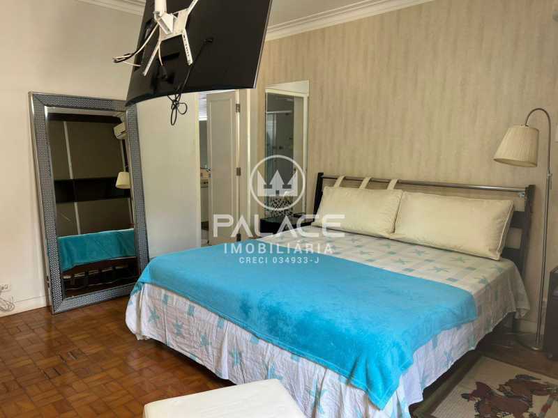 Imagens do imóveis Casa de rua -  / Residencial / Centro