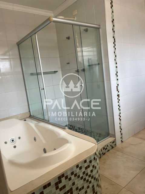 Imagens do imóveis Casa de rua -  / Residencial / Centro