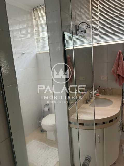 Imagens do imóveis Casa de rua -  / Residencial / Centro