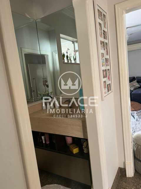 Imagens do imóveis Casa de rua -  / Residencial / Centro