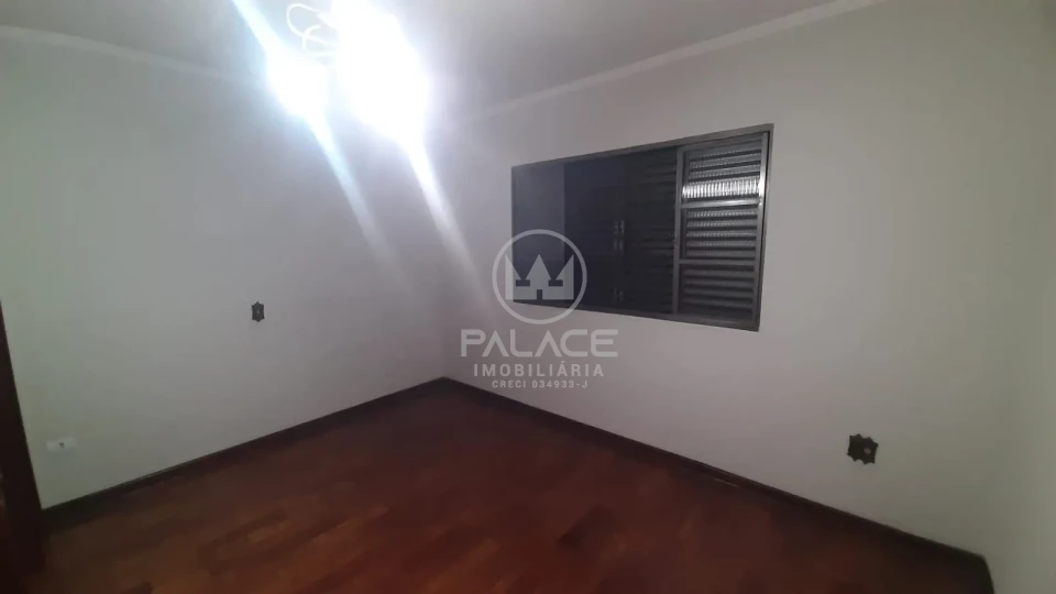 CASA PARA LOCAÇÃO/ 4 QUARTOS  / CHURRASQUEIRA/VILA REZENDE