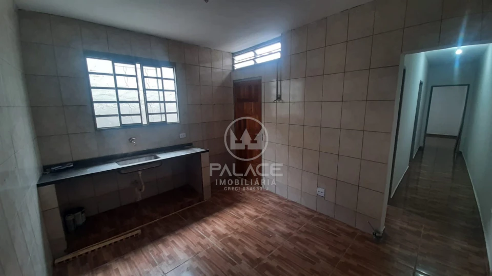 CASA PARA LOCAÇÃO / 2 QUARTOS