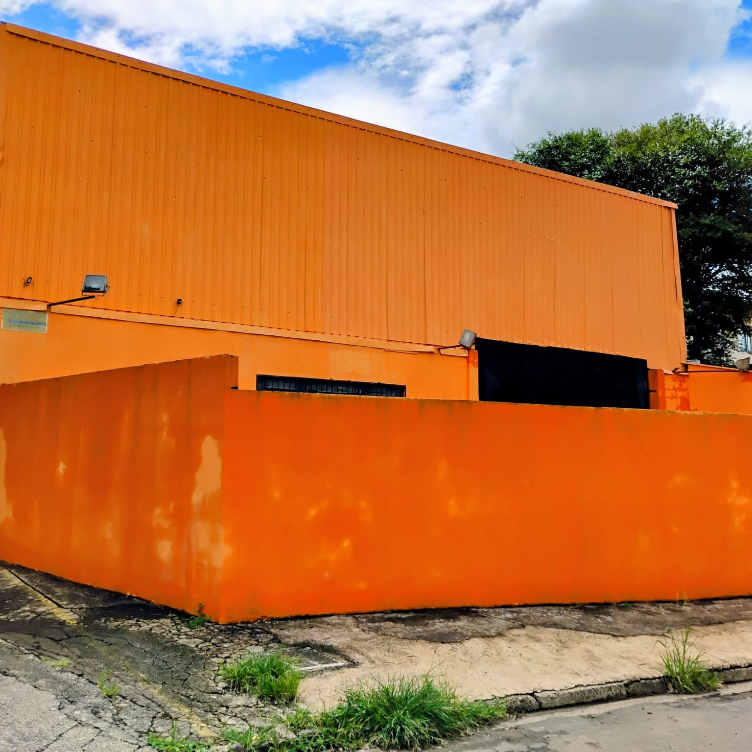 Barracão disponivel para locação no bairro Santa Rosa