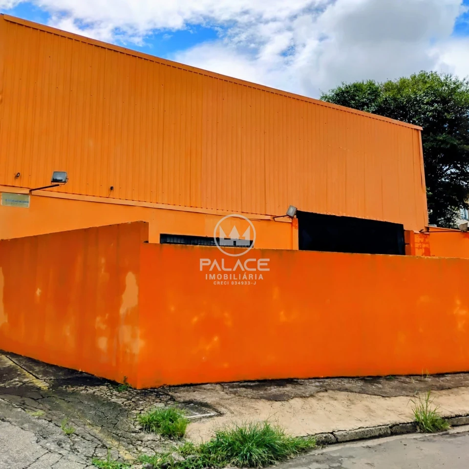 Barracão disponivel para locação no bairro Santa Rosa