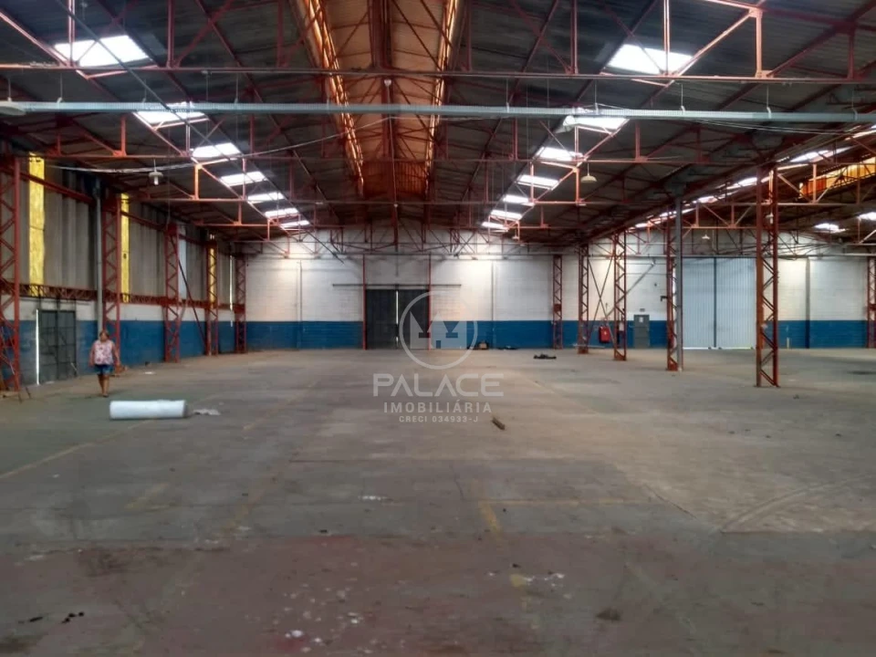 BARRACAO / LOCACAO / MOMBUCA / 3000m² area construida / 20000 m² terreno