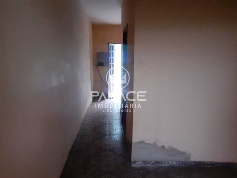 Casa de rua :  / Residencial / Centro