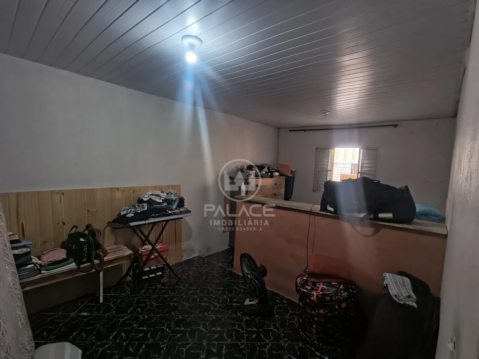 Casa  de esquina excelente á venda na Balbo