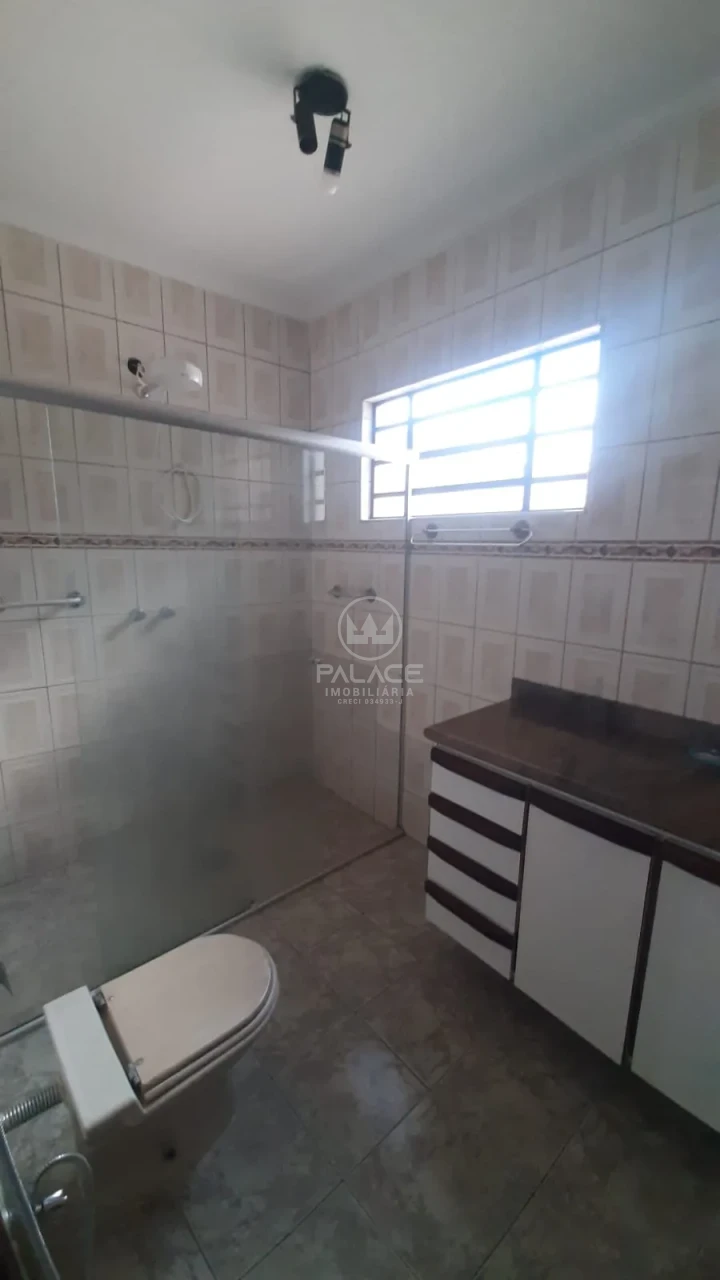 CASA PARA LOCAÇÃO/ 4 QUARTOS  / CHURRASQUEIRA/VILA REZENDE