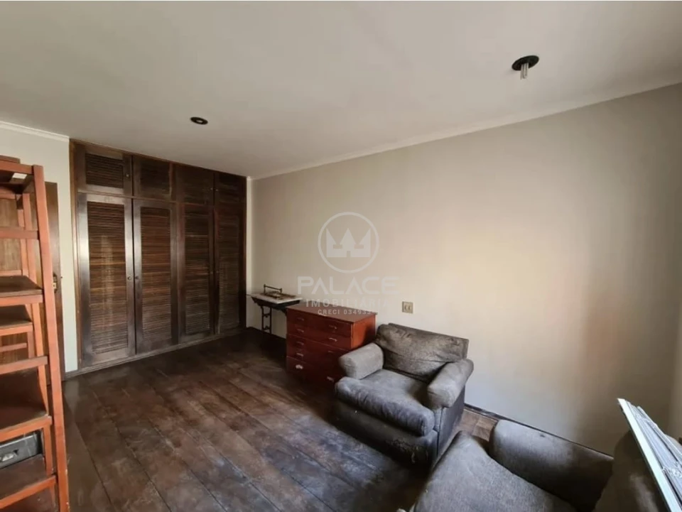 Sobrado À Venda No Centro De Piracicaba