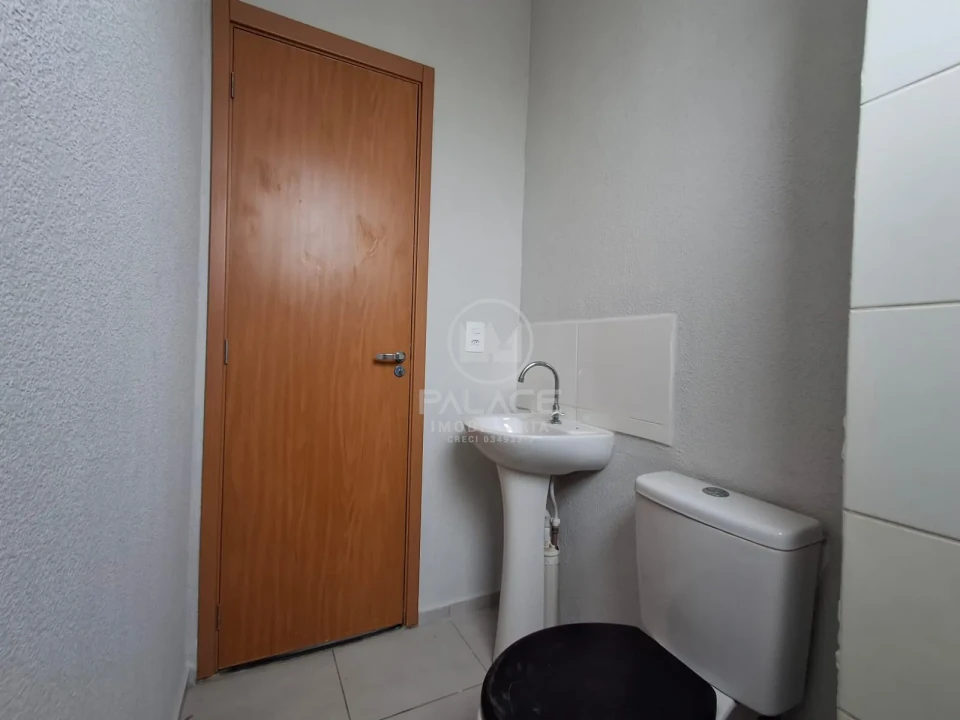 Apartamento Condominio Piazza Platina, bairro Jupiá, Piracicaba, SP.