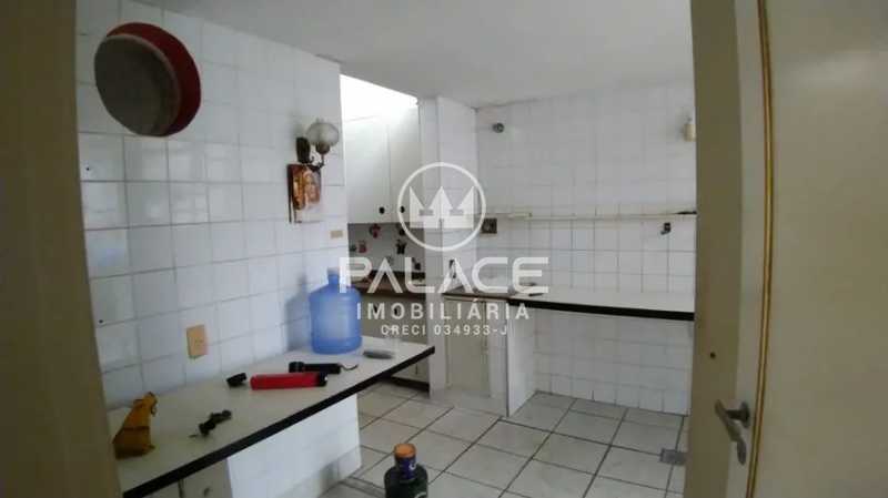 Imagens do imóveis Ampla casa comercial no centro de Piracicaba. 370m² de terreno e 245m² de construção.