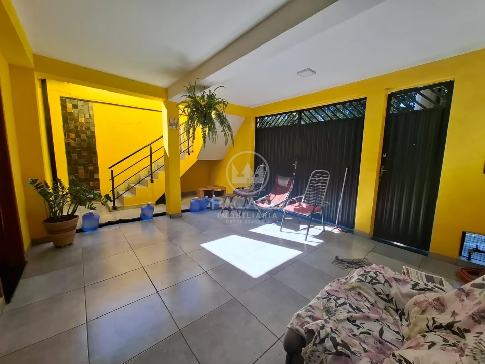 Casa com 3 dormitórios à venda, 138 m² por RS 450.000,00 - Jardim Alvorada - Piracicaba-SP