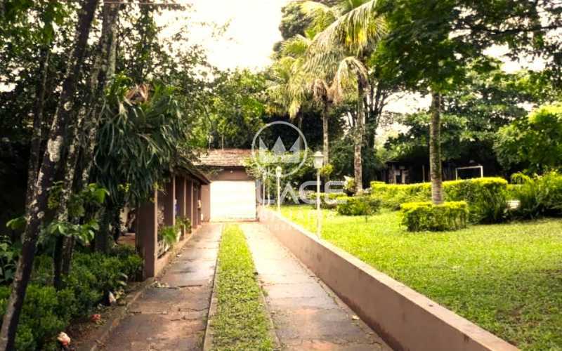 Imagens do imóveis chácara à venda em alpes das águas, são pedro 4 quartos 5000m²