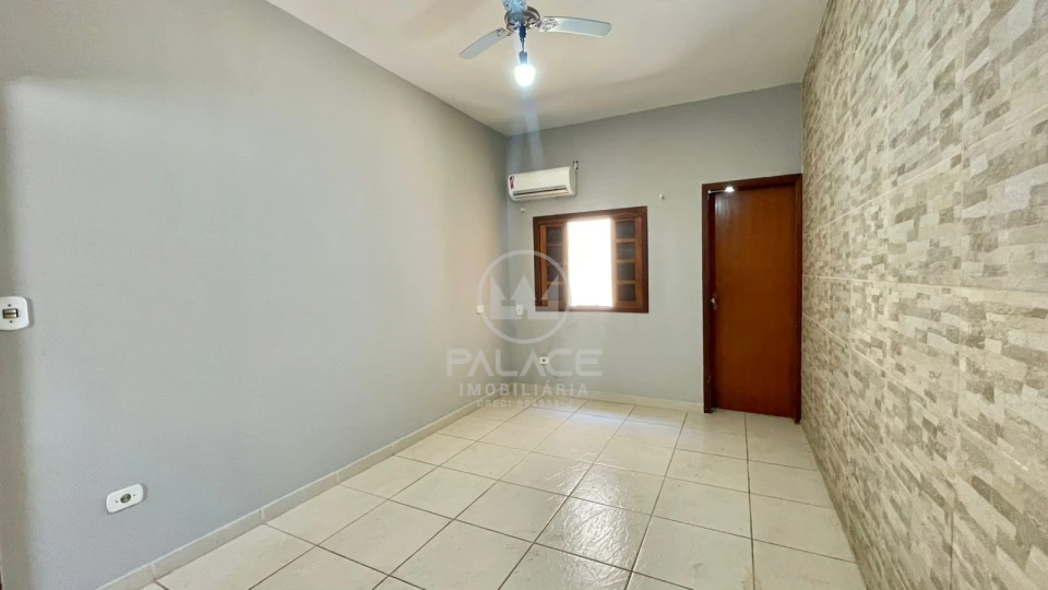 CASA PARA ALUGUEL 3 QUARTOS, 2 SUITES, 6 VAGAS , JARDIM JUPIÁ - PIRACICABA