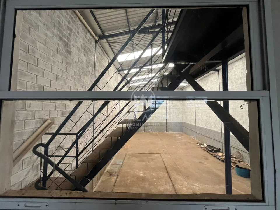 BARRACÃO COMERCIAL PARA ALUGAR EM PARQUE SÃO JORGE COM 250M² - Foto 16