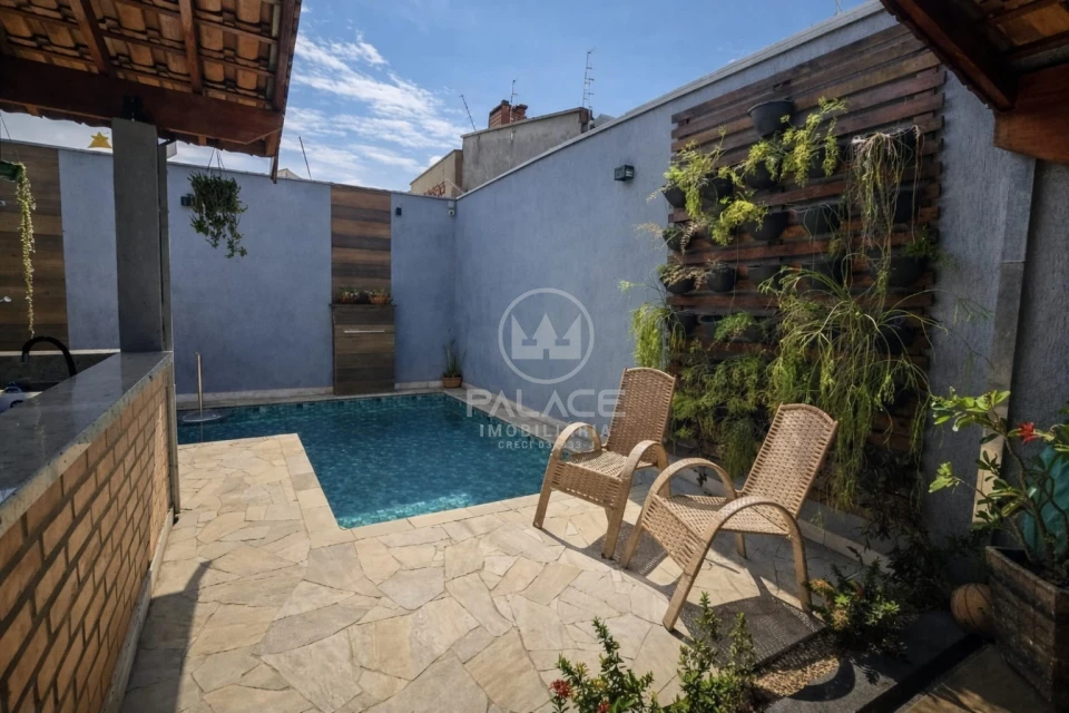 Casa térrea com piscina, a venda no bairro Vila Industrial, Piracicaba, SP.