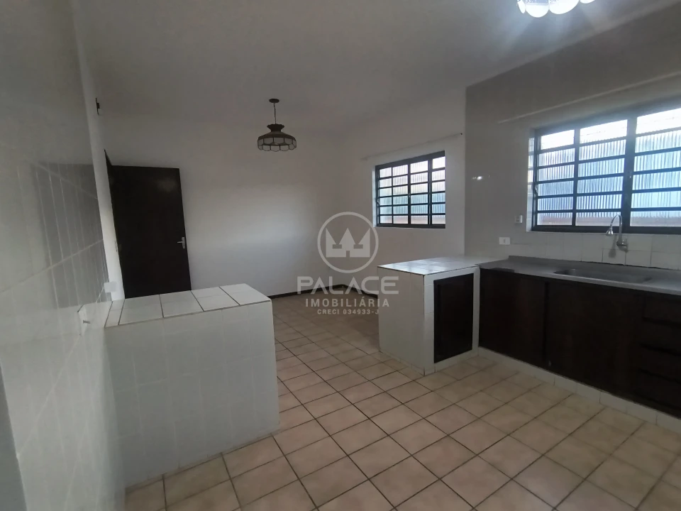 Casa à Venda  em Águas de São Pedro