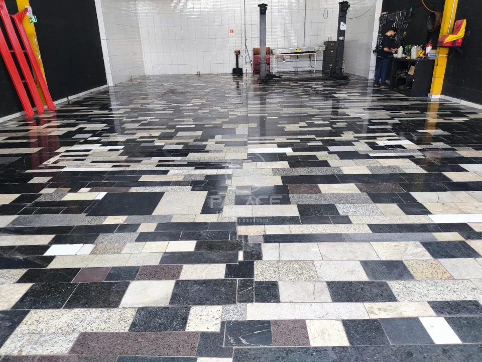 Barracão Comercial disponivel para Venda E Locação