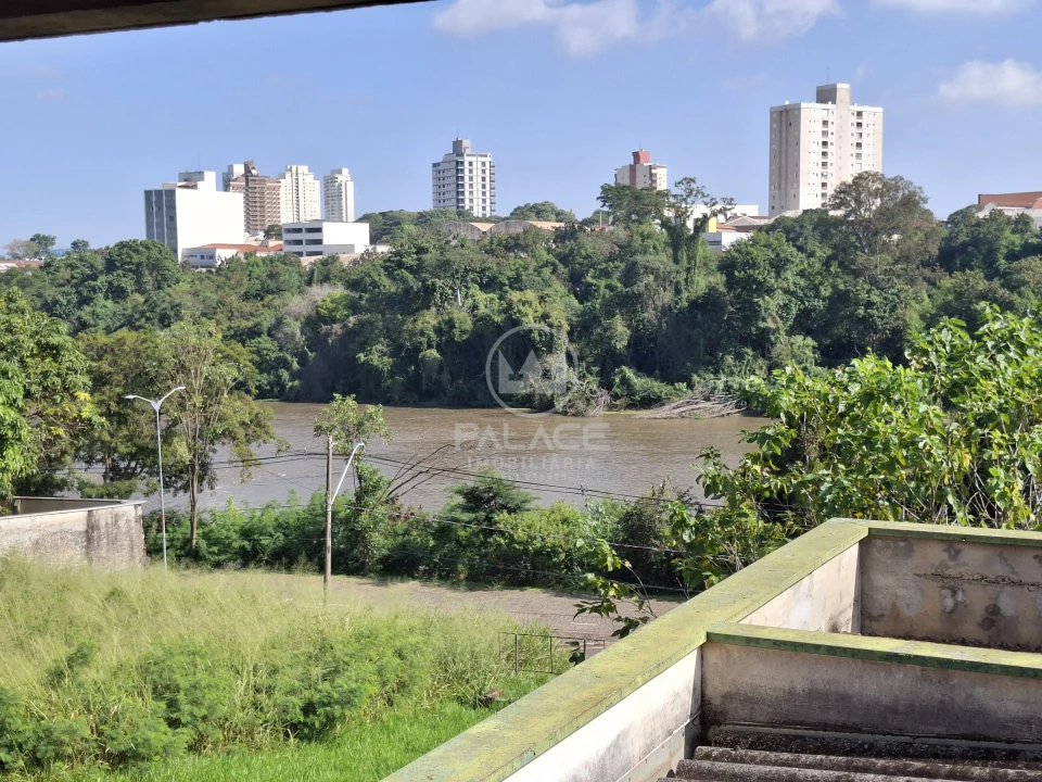 Linda Casa no Bairro São Dimas/Clube de Campo