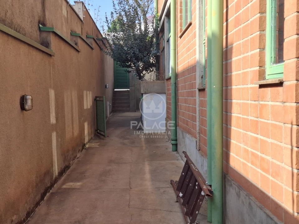 Linda Casa no Bairro São Dimas/Clube de Campo