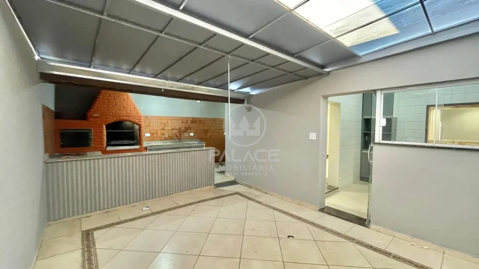 CASA COM 3 QUARTOS, SENDO 1 SUITE PARA LOCAÇÃO NO BAIRRO JARDIM CAXAMBU